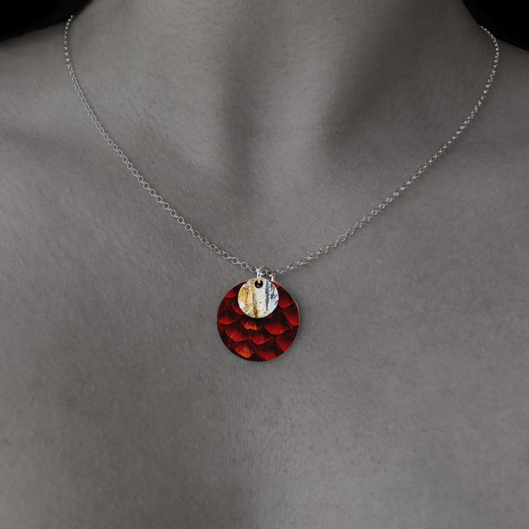 Pendentif rouge